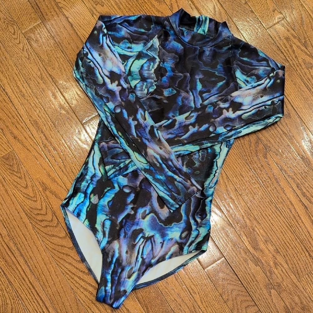 Waterlust one piece rashgaurd in albacone